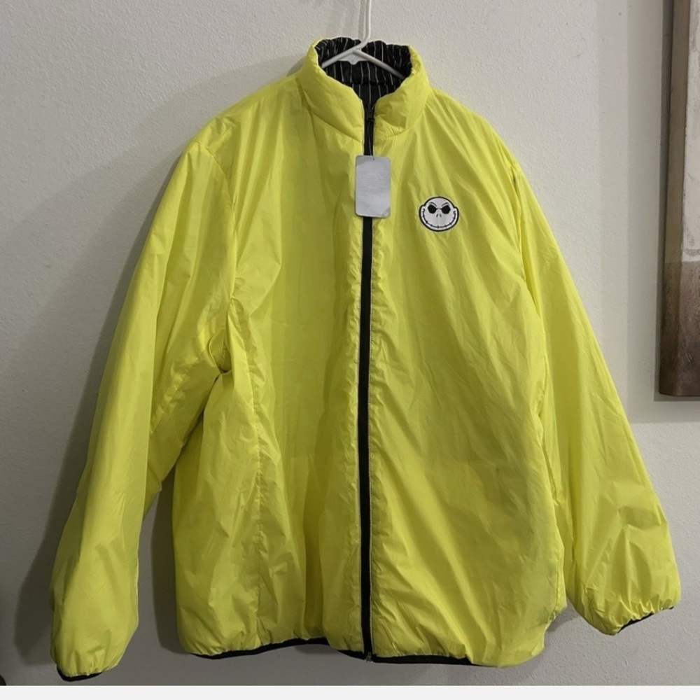 Disney Nightmare Before Christmas yellow puffer jacket Sz XXL #puffer winterwear